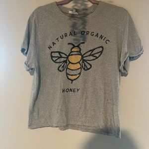 Recycled threads bee top